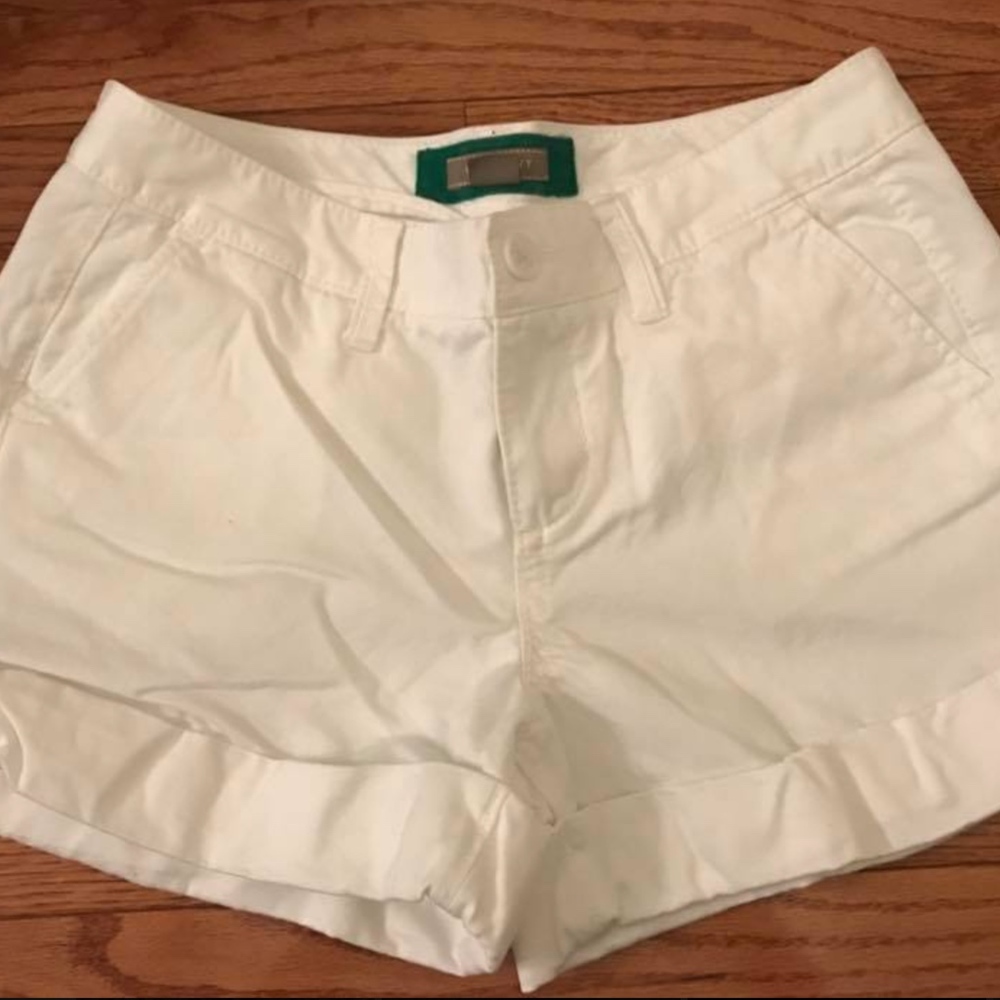 Old Navy Shorts (Women's)